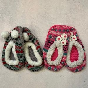 BRAND NEW One Size Fits Most Slippers with Grip